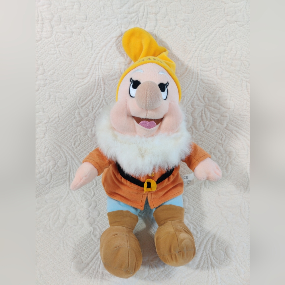 Disney Snow White And The Seven Dwarf's Plush Stuffed Happy Dwarf